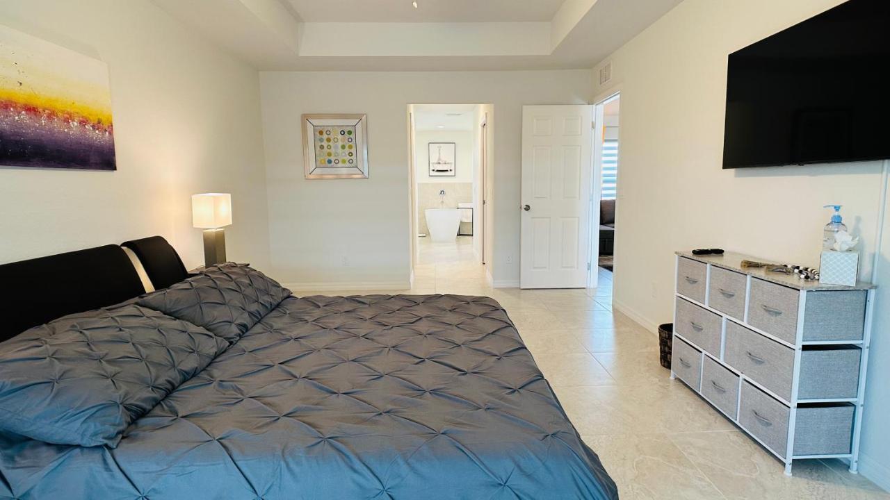 The Salt Life Get Away - Cape Coral, Florida Villa Eksteriør billede